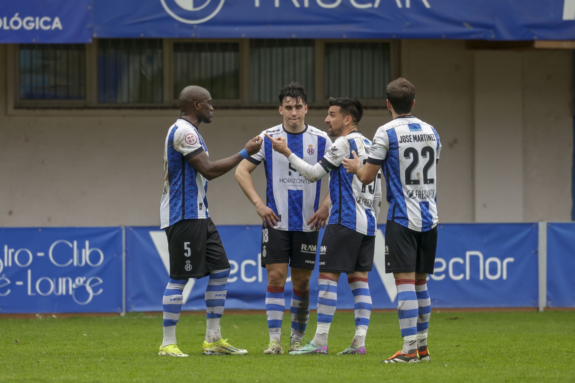 Las mejores imágenes del Real Avilés (2-2) Gimnástica