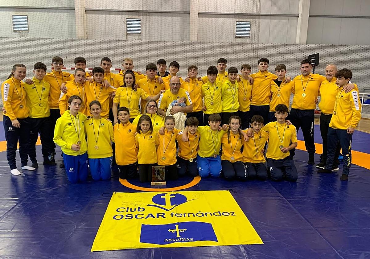 Equipo de Samo del club avilesino.