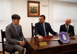 Borja Sánchez, Adrián Barbón e Iván Aitor Lucas del Amo.