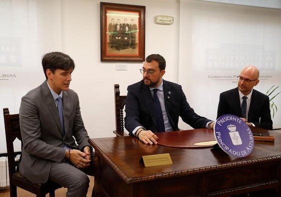 Borja Sánchez, Adrián Barbón e Iván Aitor Lucas del Amo.
