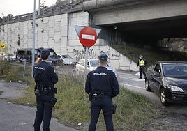Agentes de Policía Nacional en Langreo.