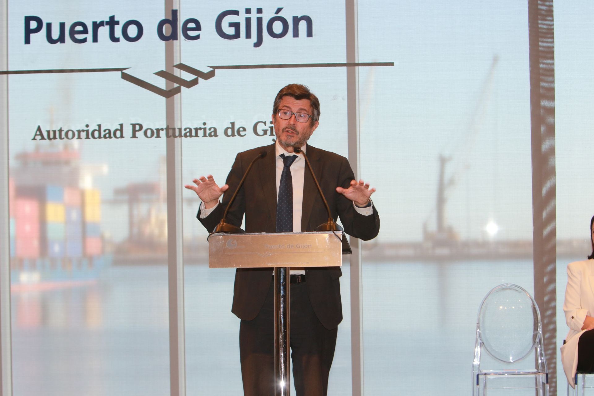 Toma de posesión de Nieves Roqueñí como presidenta del Puerto de Gijón
