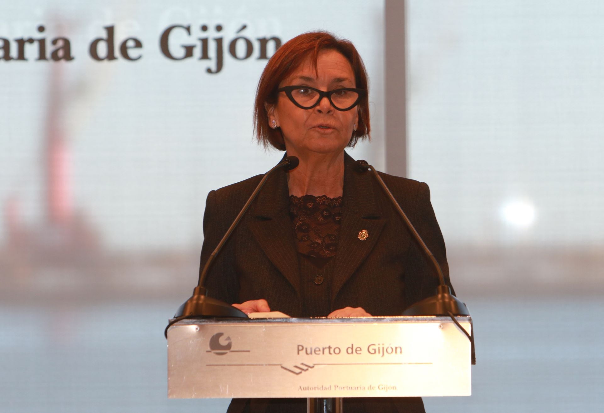 Toma de posesión de Nieves Roqueñí como presidenta del Puerto de Gijón