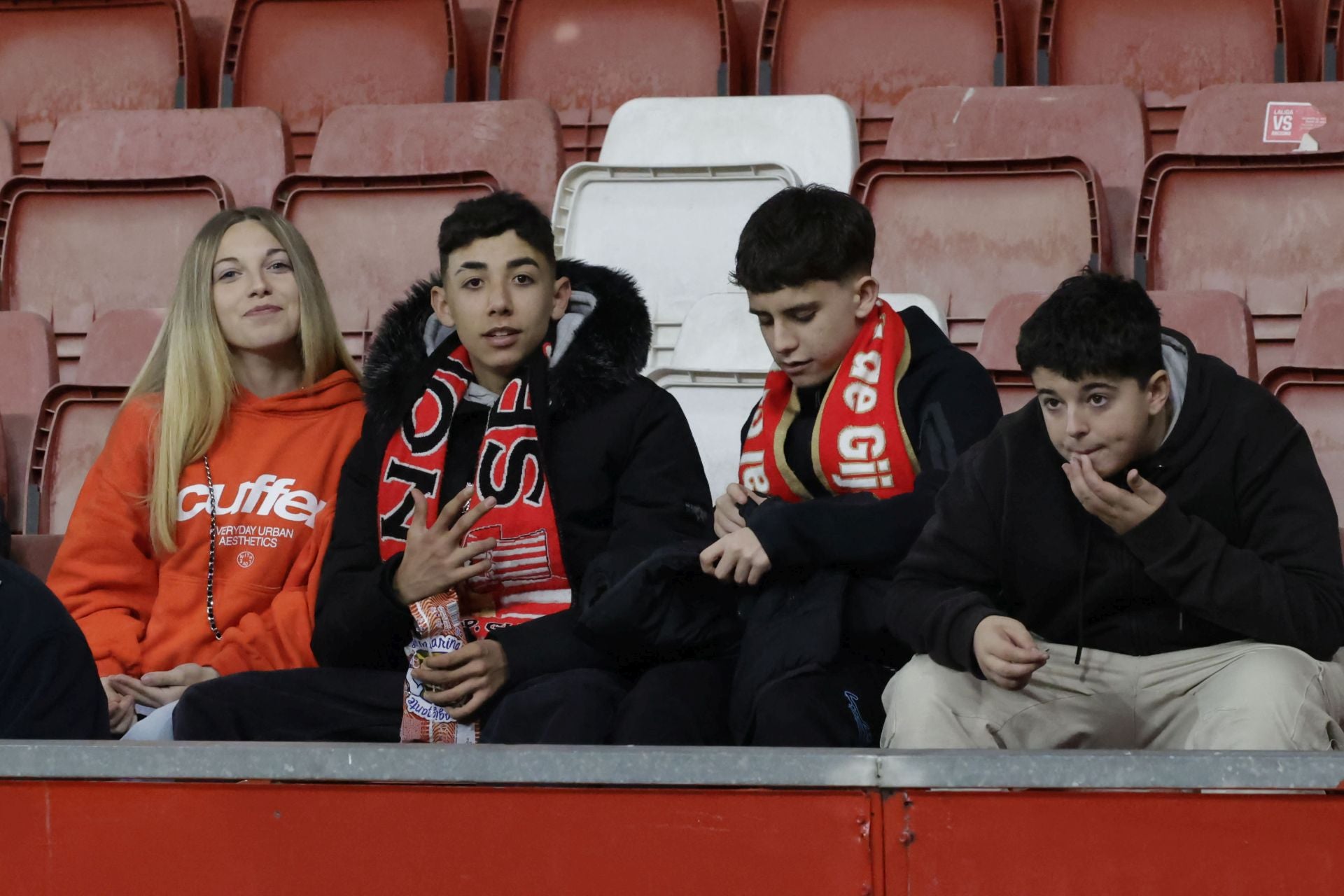 ¿Estuviste en el Sporting de Gijón - Almería? ¡Búscate!