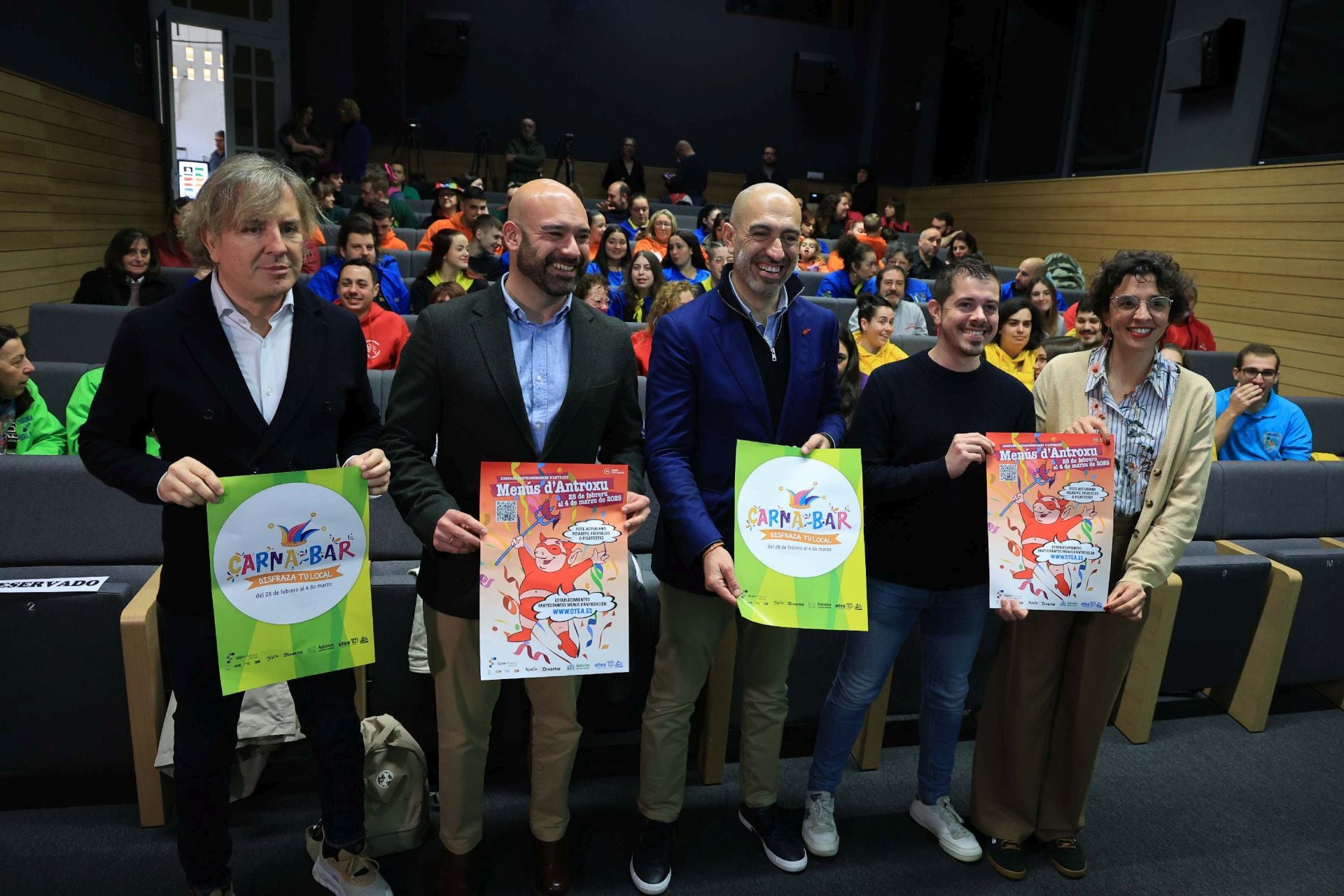 Así es MarIA Bluetooth, la sardina del Antroxu de Gijón