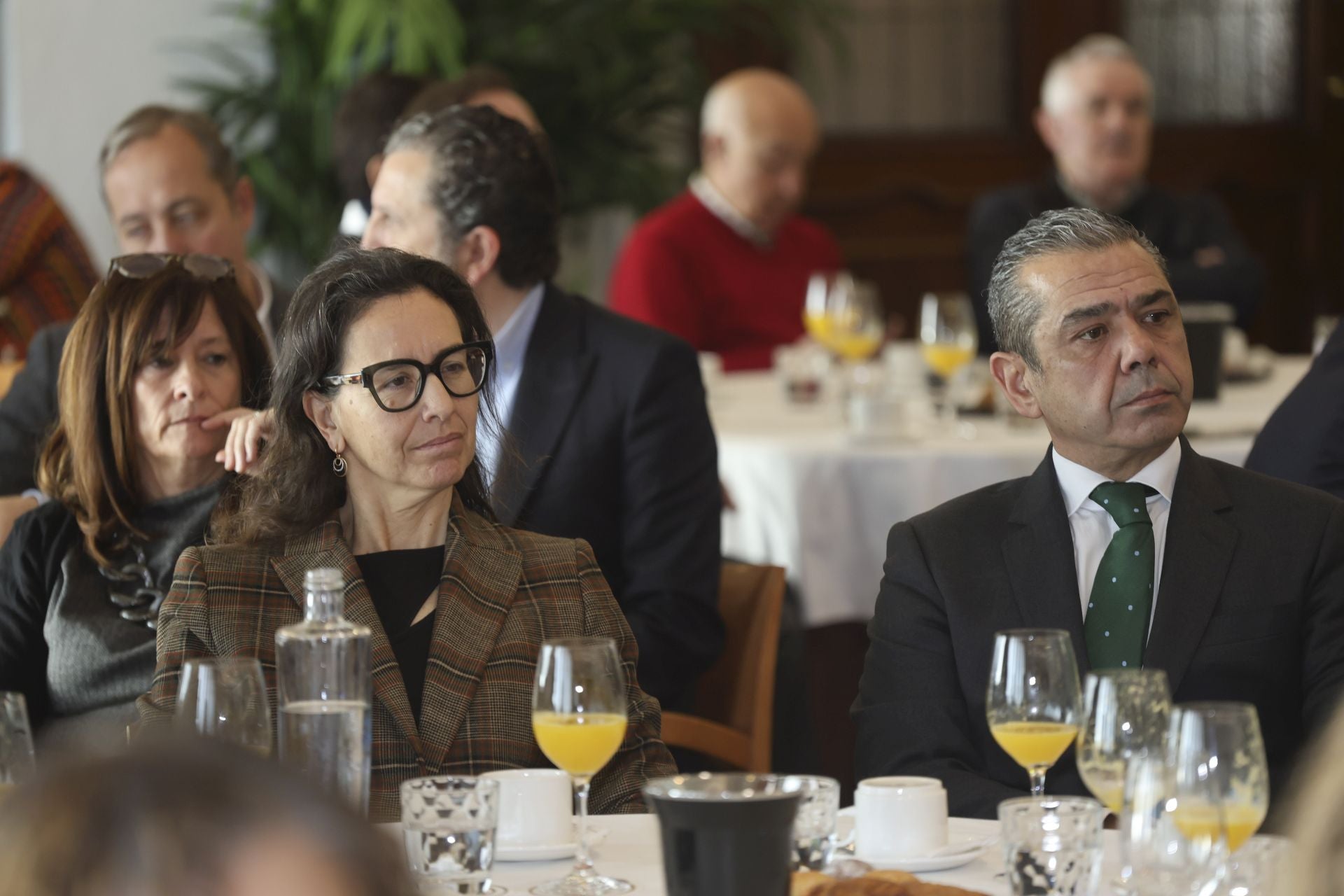 Así fue el encuentro de Adrián Barbón con EL COMERCIO