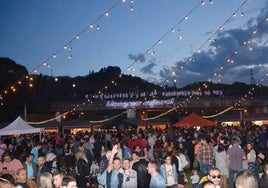 Un momento de la feria de la cerveza langreana, en pasadas ediciones