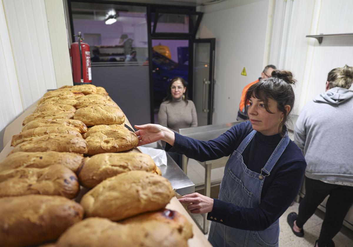 Pola de Siero huele a bollo de Comadres