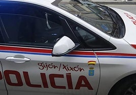 Fallece un ciclista en Gijón tras caer desplomado en plena calle