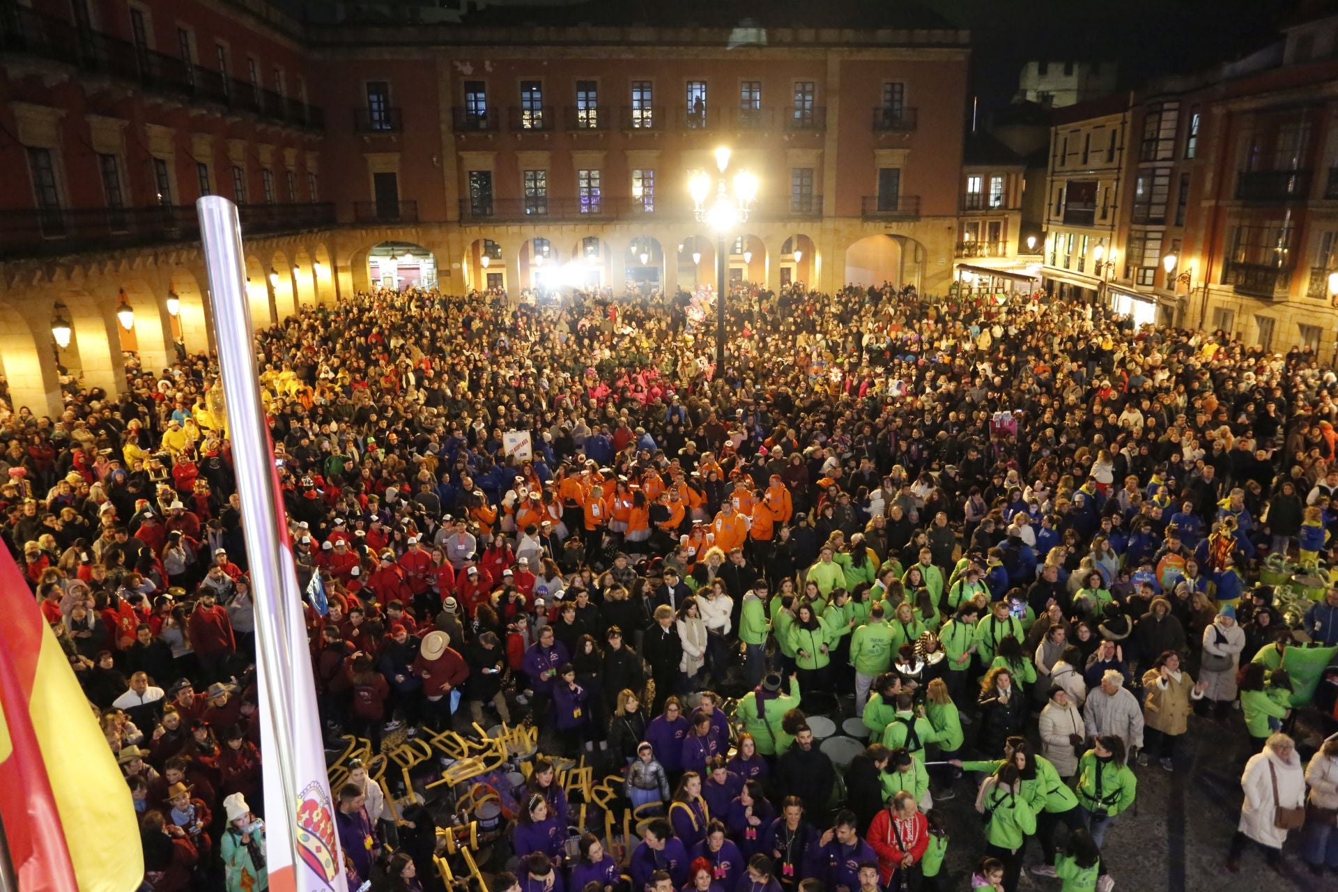 El pregón da el pistoletazo de salida al Antroxu de Gijón
