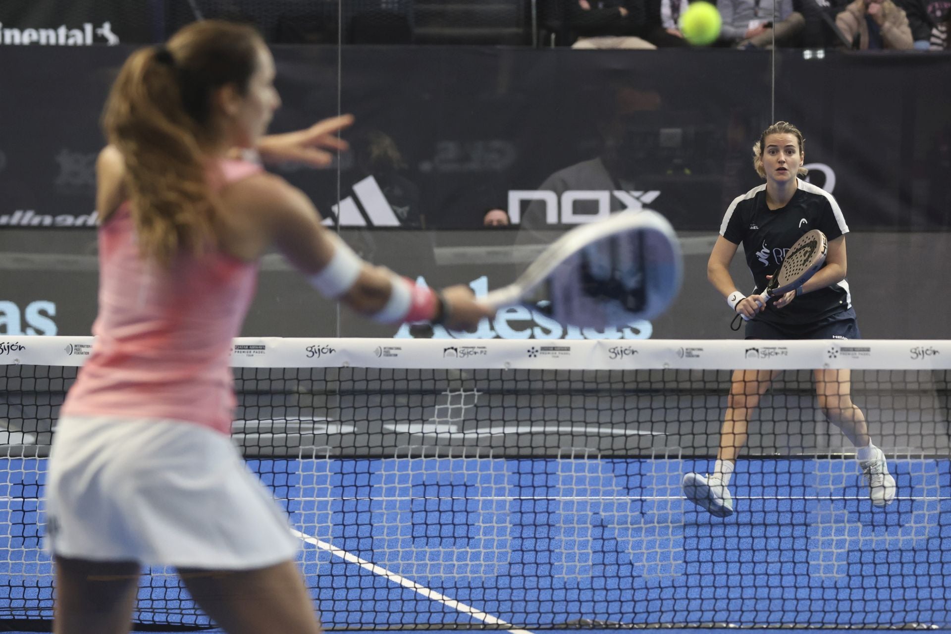 ¿Estuviste en la final femenina del Gijón Premier Padel? ¡Búscate en las fotos!