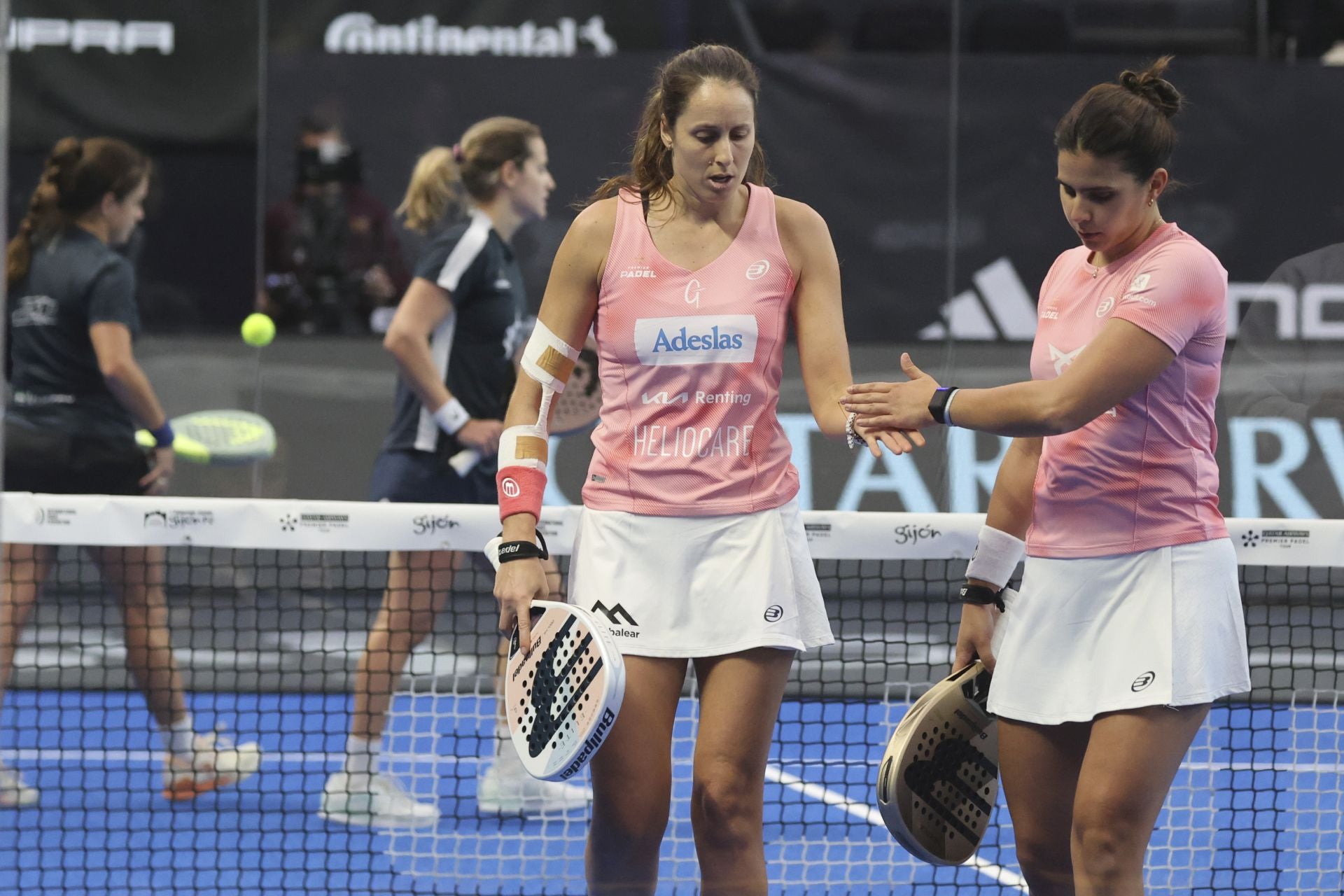 ¿Estuviste en la final femenina del Gijón Premier Padel? ¡Búscate en las fotos!