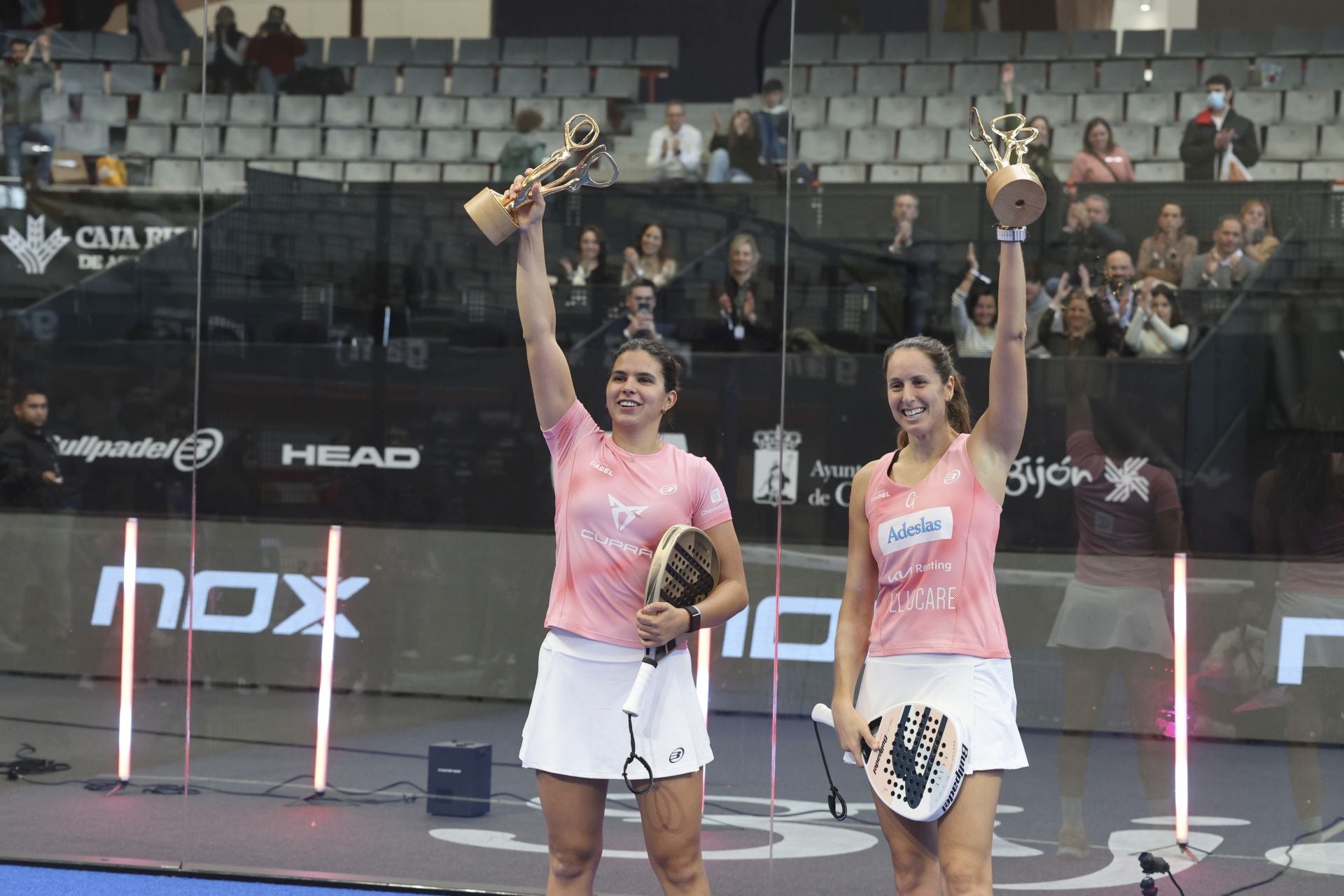 ¿Estuviste en la final femenina del Gijón Premier Padel? ¡Búscate en las fotos!