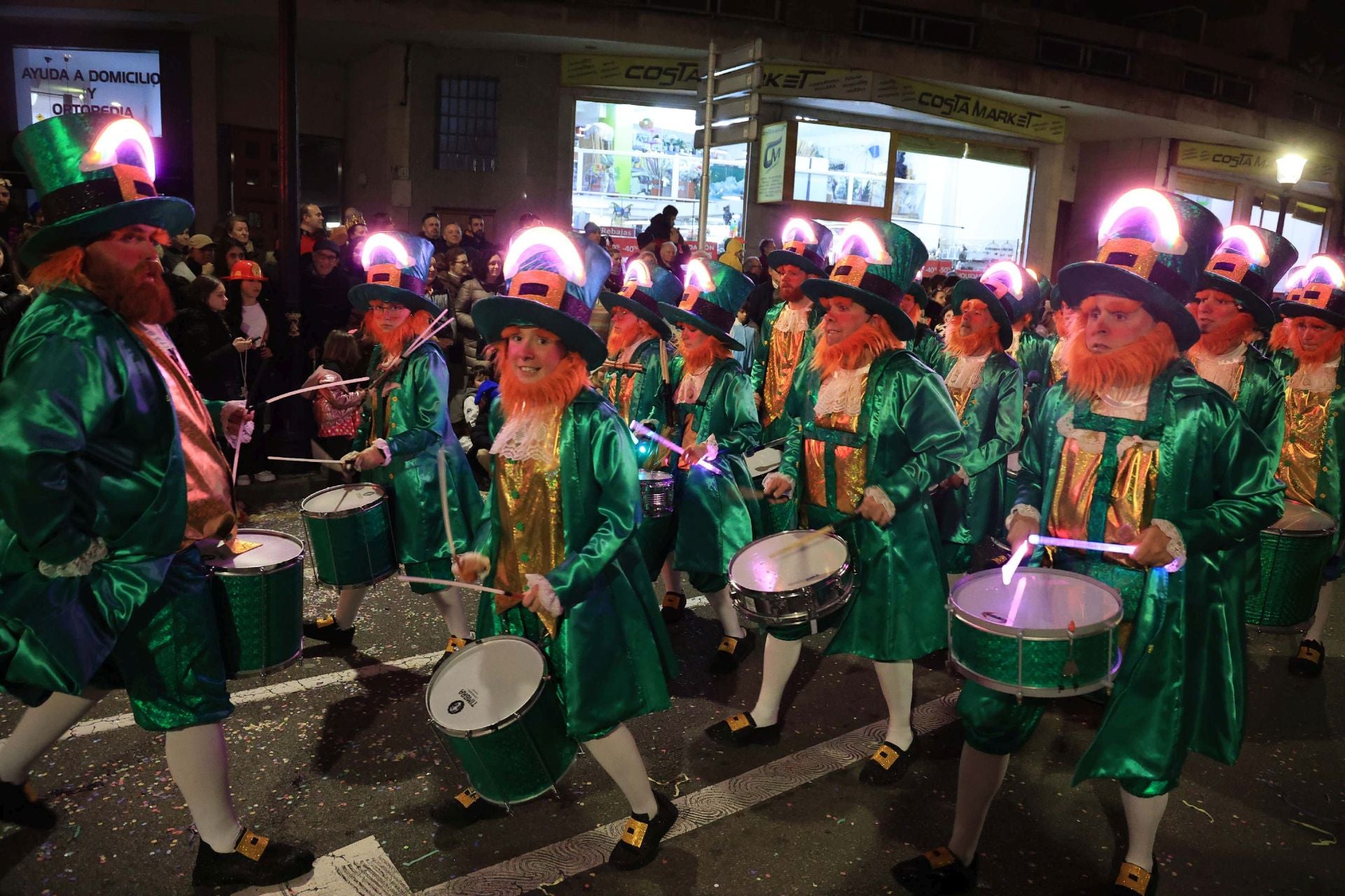 Las mejores imágenes del desfile del Antroxu de Gijón (I)