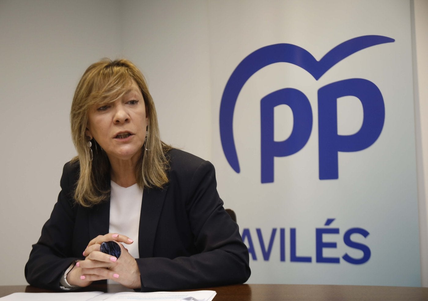 La portavoz del PP, Esther Llamazares, este miércoles, en rueda de prensa.