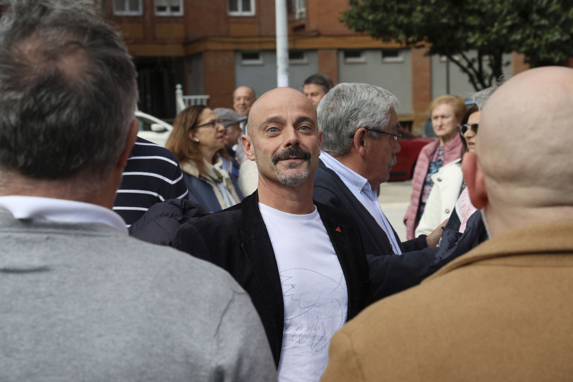 Carmen Álvarez ya es eterna en Gijón: «Es un acto de justicia con mayúsculas»