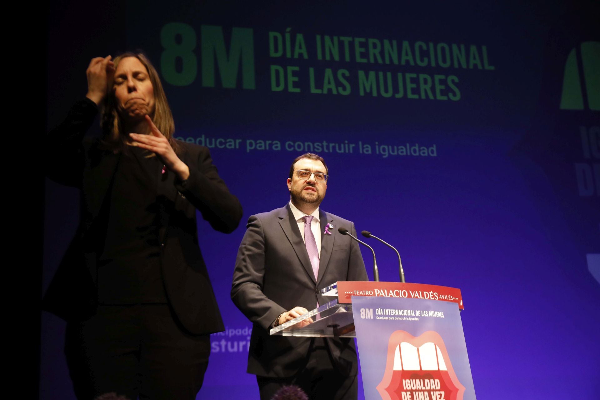 En imágenes: el acto institucional del 8M en Asturias