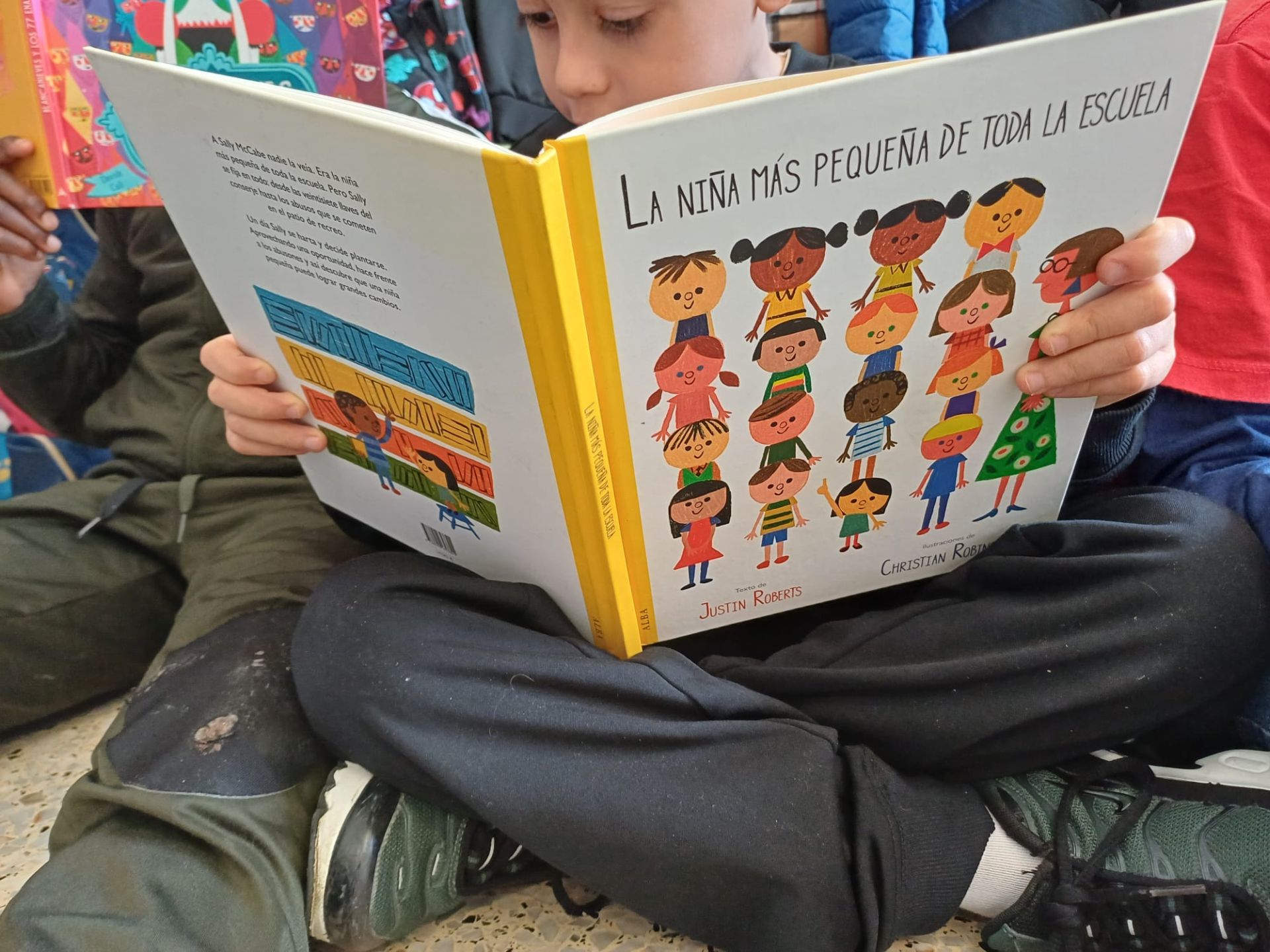 Los colegios de Gijón se vuelcan con el 8M