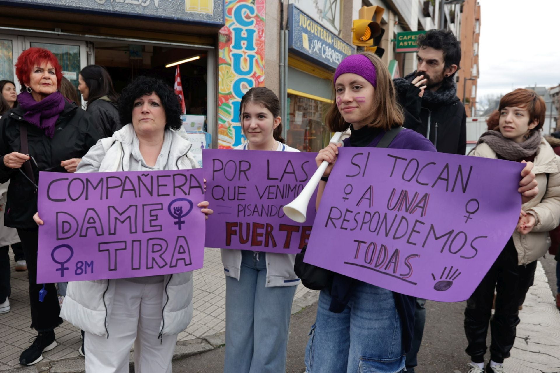 Asturias «respira lucha»: las fotos de la manifestación del 8M en Gijón