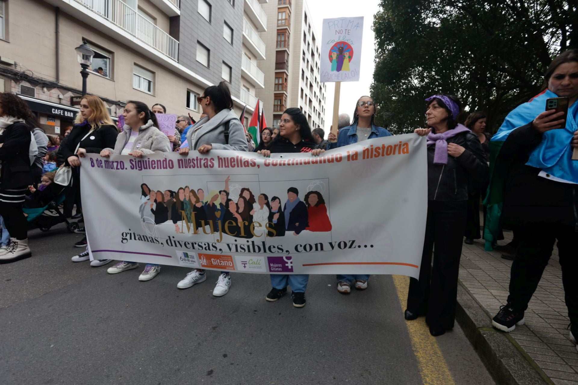 Asturias «respira lucha»: las fotos de la manifestación del 8M en Gijón