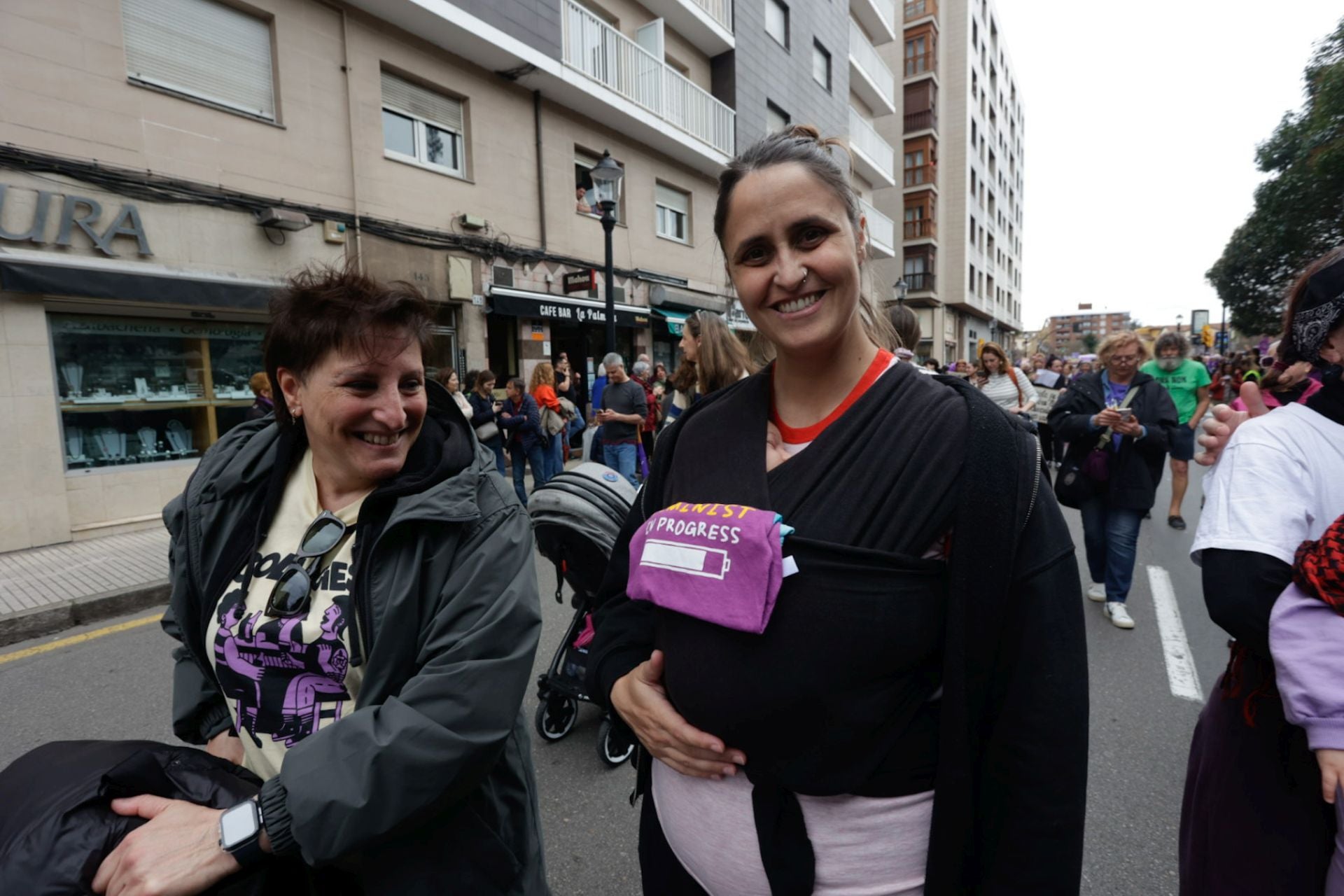Asturias «respira lucha»: las fotos de la manifestación del 8M en Gijón