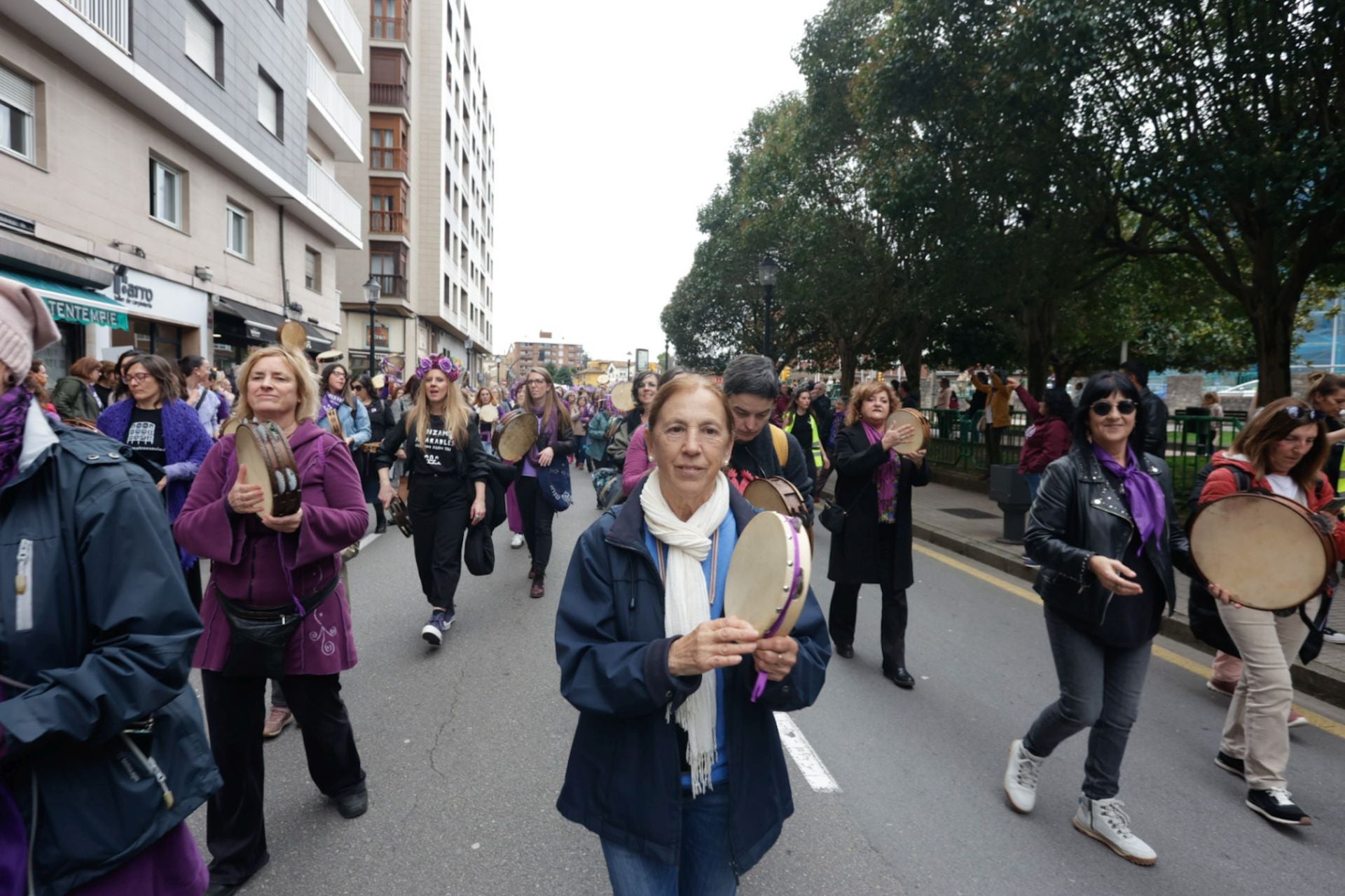 Asturias «respira lucha»: las fotos de la manifestación del 8M en Gijón