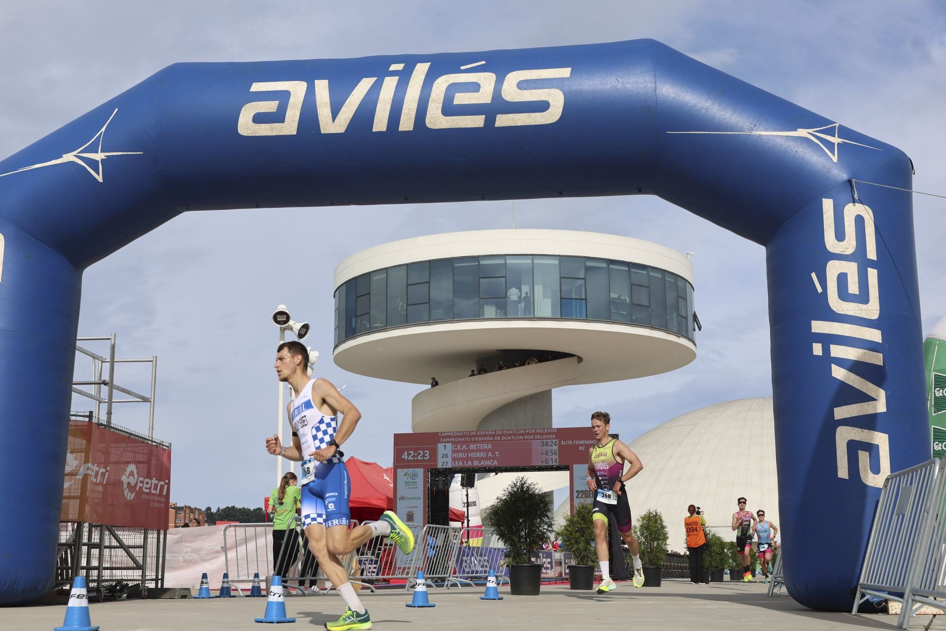 Avilés vibra con el Duatlón: las mejores fotos