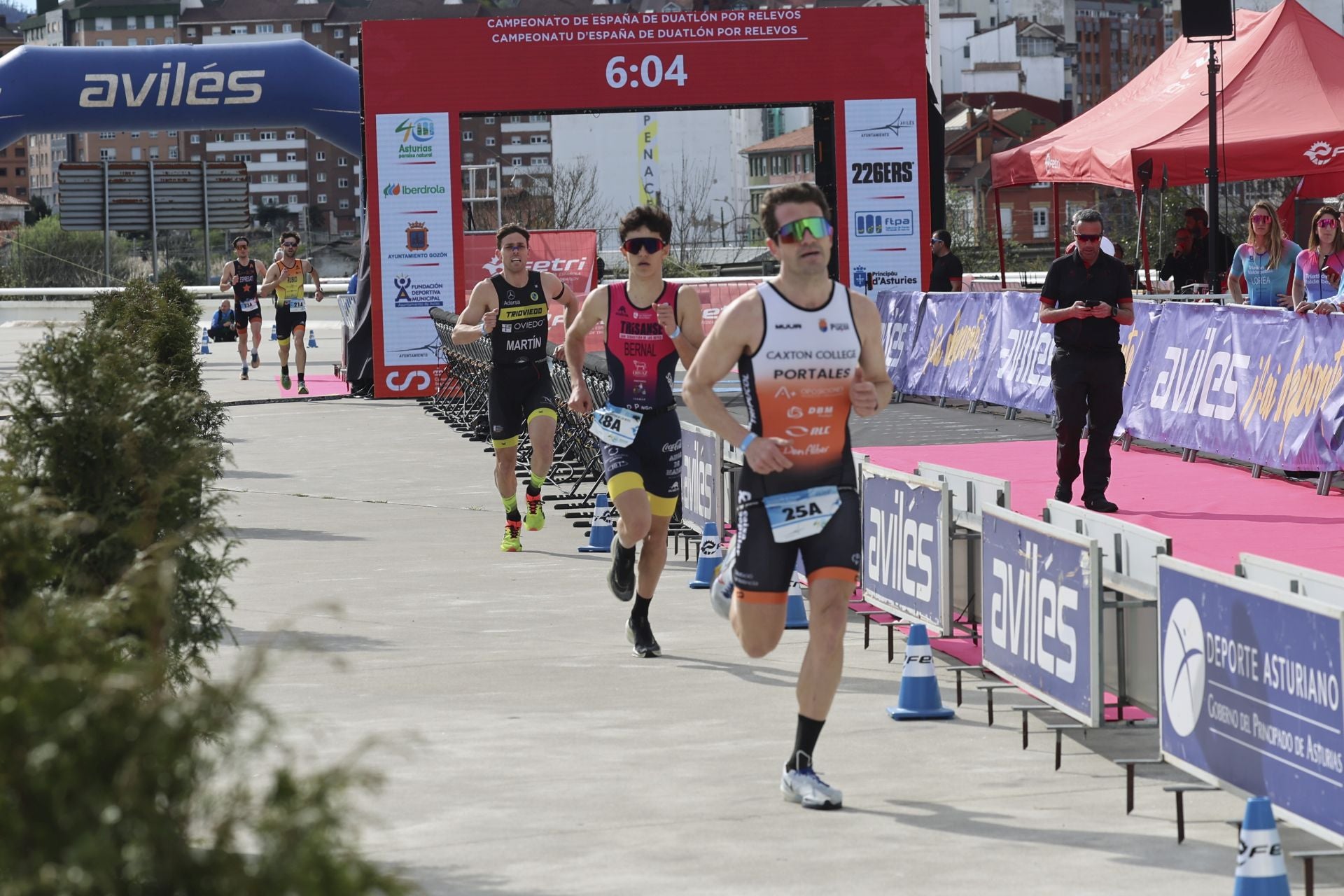 Avilés se llena de duatletas: las fotos de la competición