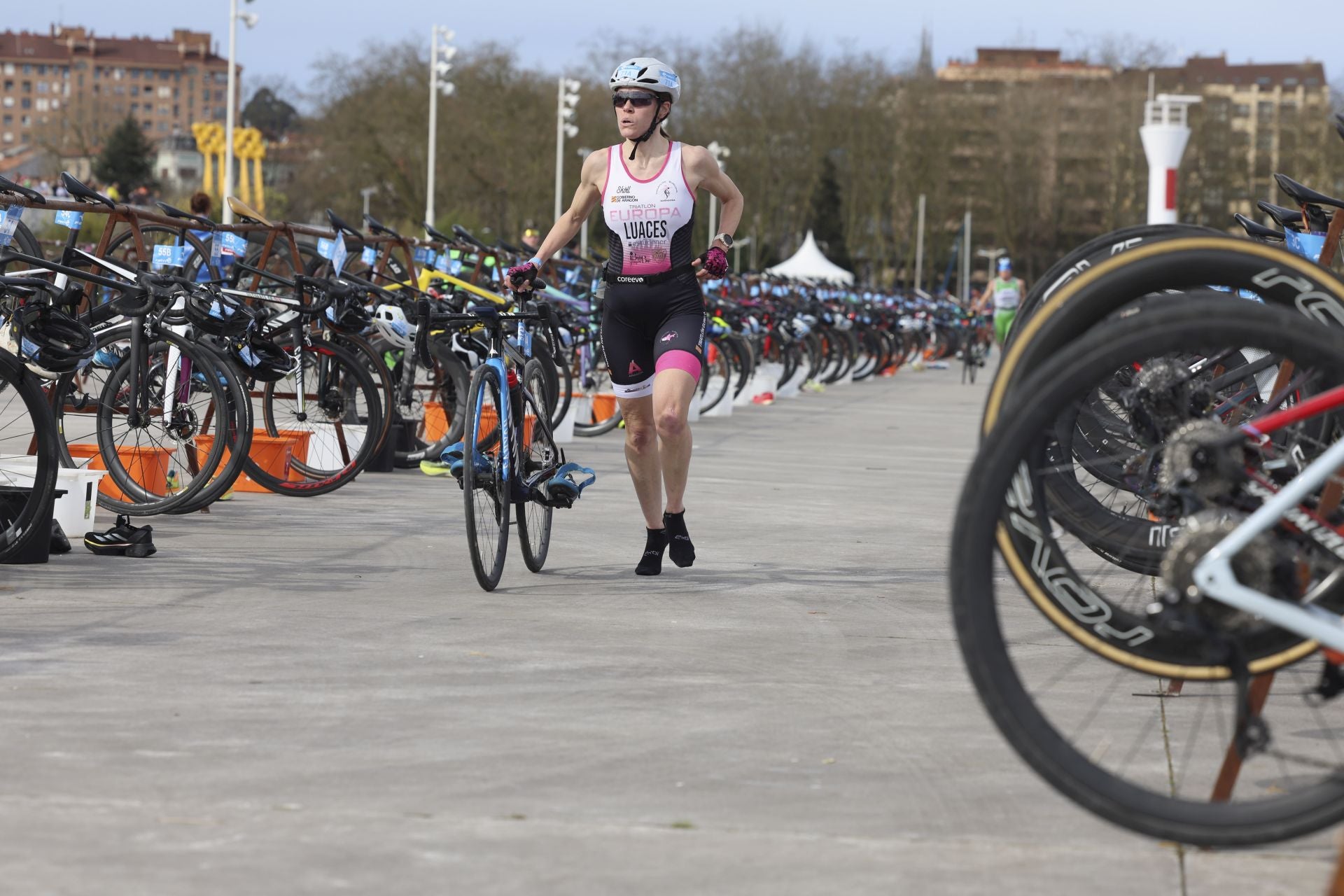 Avilés se llena de duatletas: las fotos de la competición