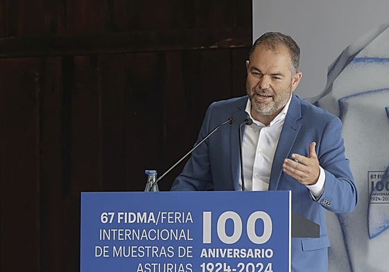 El presidente de la Cámara de Comercio de Oviedo, Carlos Paniceres.