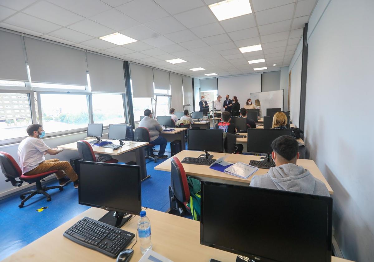 Un curso con compromiso de contratación en Alusín Solar