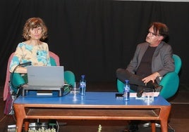 Las migraciones fueron el tema central de la primera conferencia.