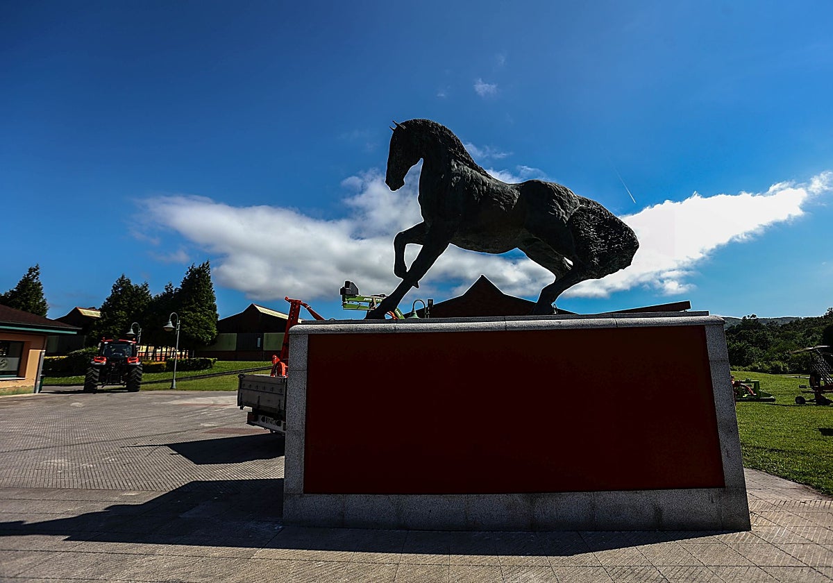 El Asturcón, el hípico ovetense que el PSOE propone para albergar la ciudad deportiva.