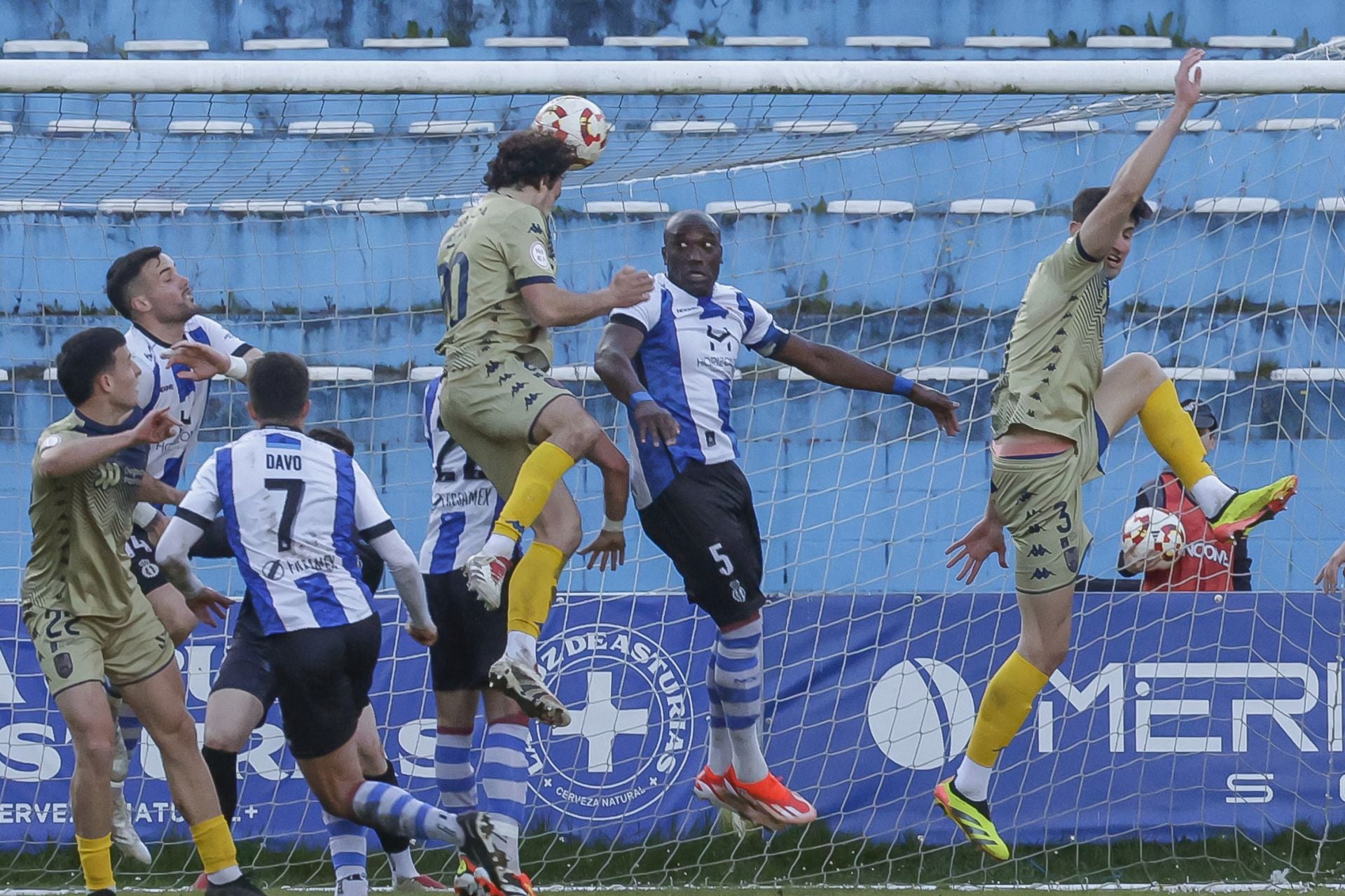 Las mejores imágenes del Real Avilés 1-0 Pontevedra