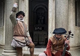 Paco Cao y Andrea Messina, durante una intervención artística en Roma.