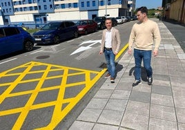 Iván Fernández y Jorge Suárez en su visita a la zona para comprobar el resultado de los trabajos.