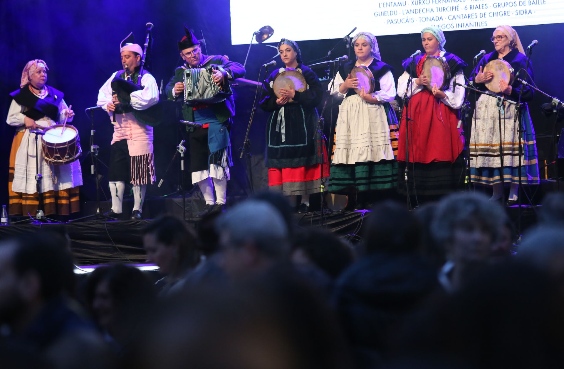 La Folixa Na Primavera llena Mieres de música, tradición y mucha sidra