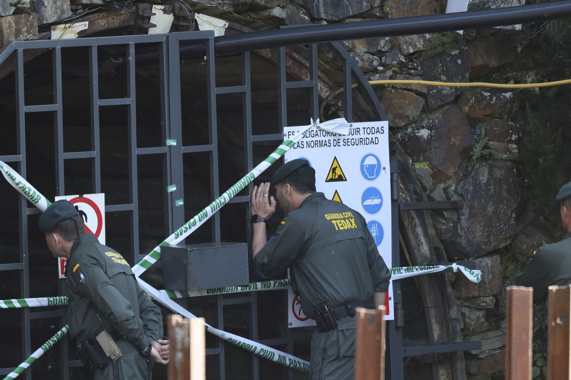 Las imágenes de la inspección de la Guardia Civil en la mina de Cerredo