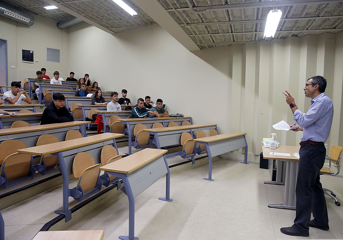 Una clase en la Universidad de Oviedo.