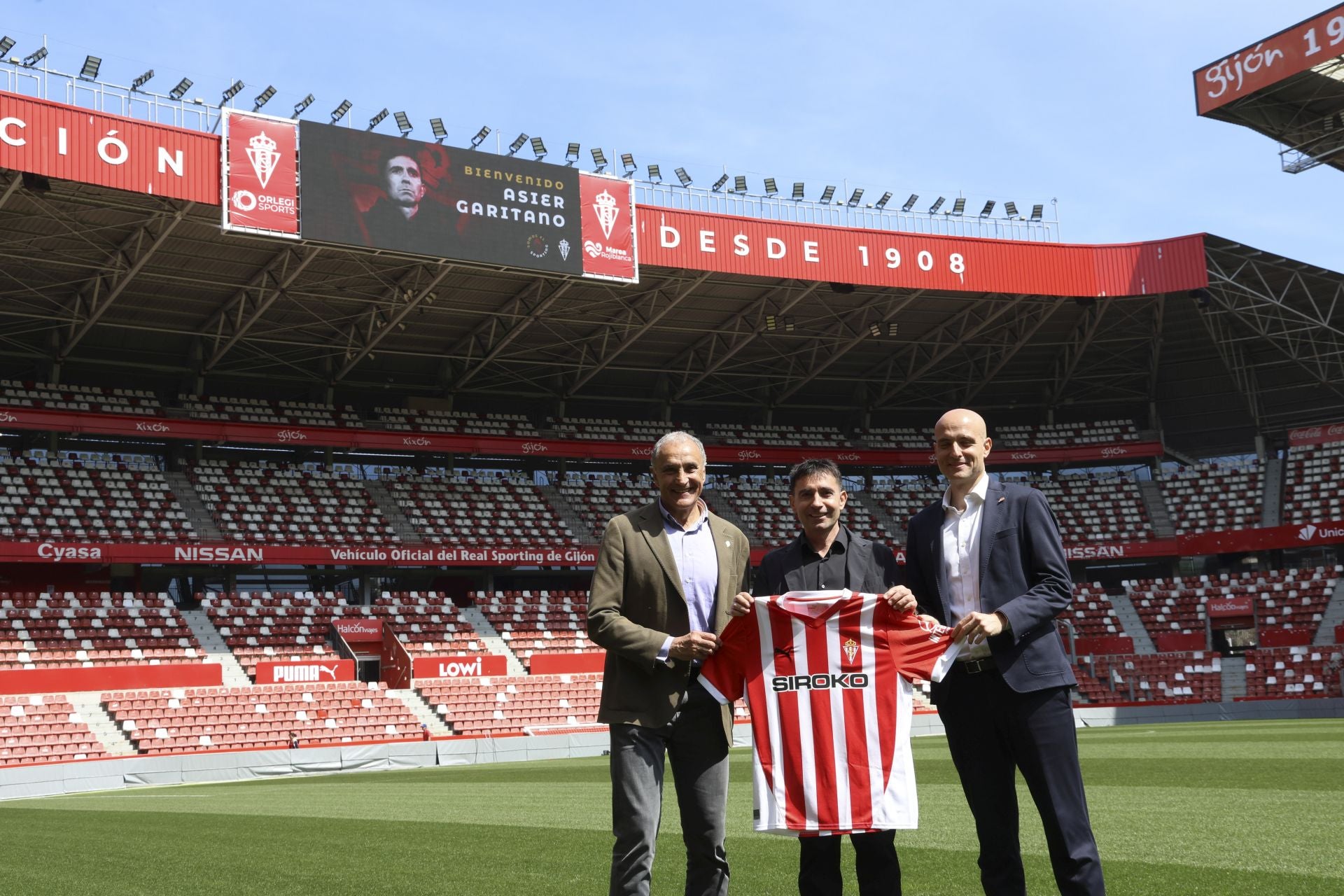 Fotos: Presentación de Asier Garitano como nuevo entrenador del Sporting