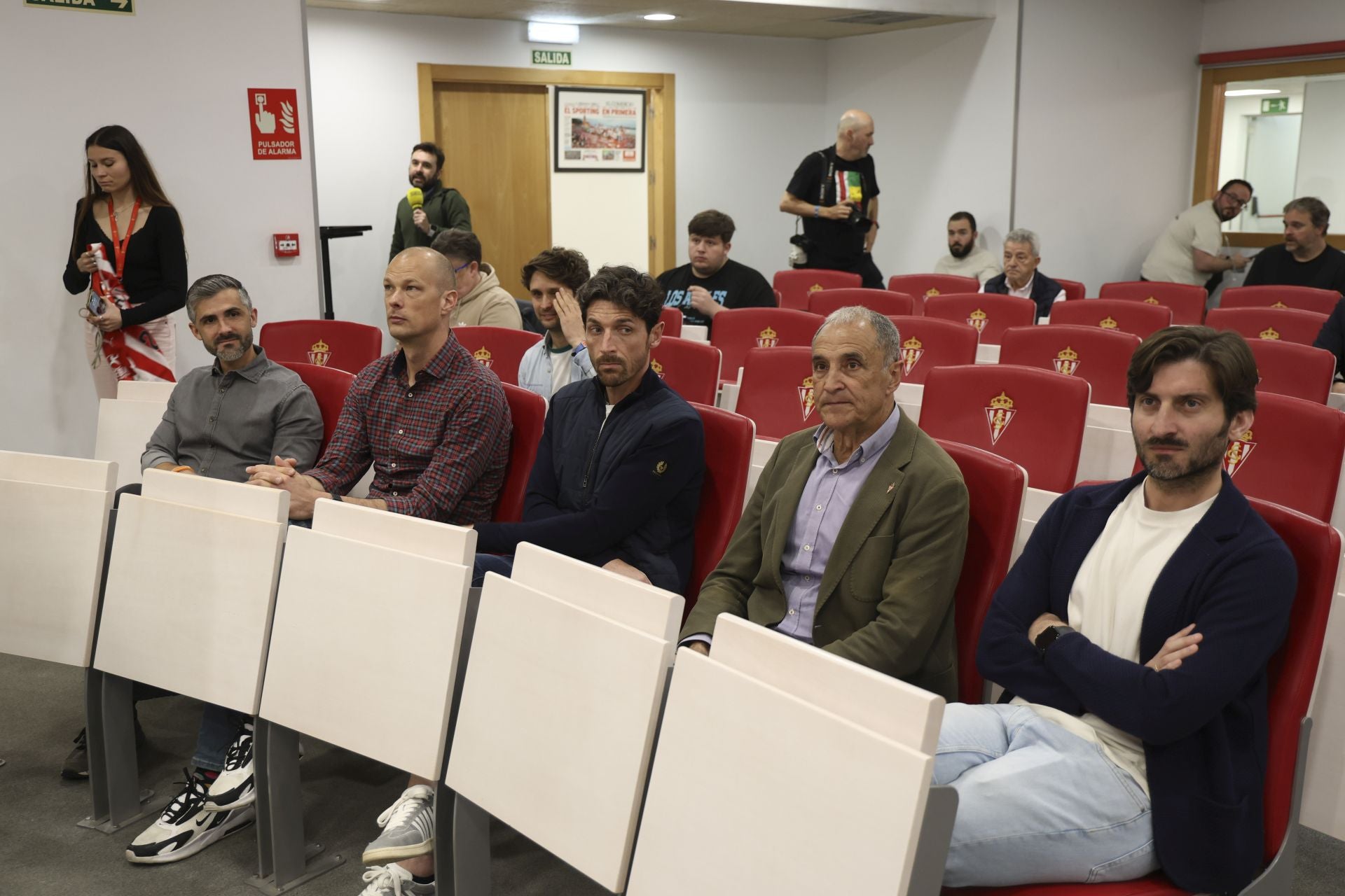 Fotos: Presentación de Asier Garitano como nuevo entrenador del Sporting
