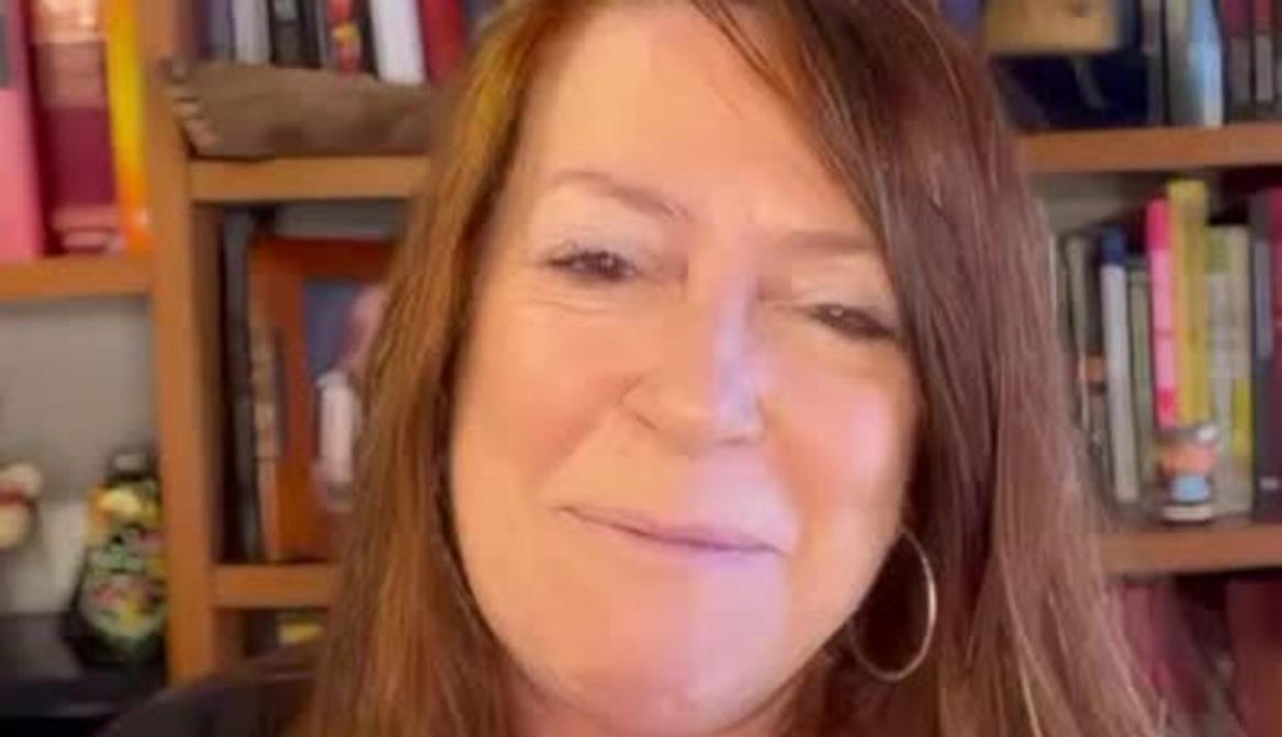 Pilar Sánchez Vicente, historiadora, felicita a EL COMERCIO