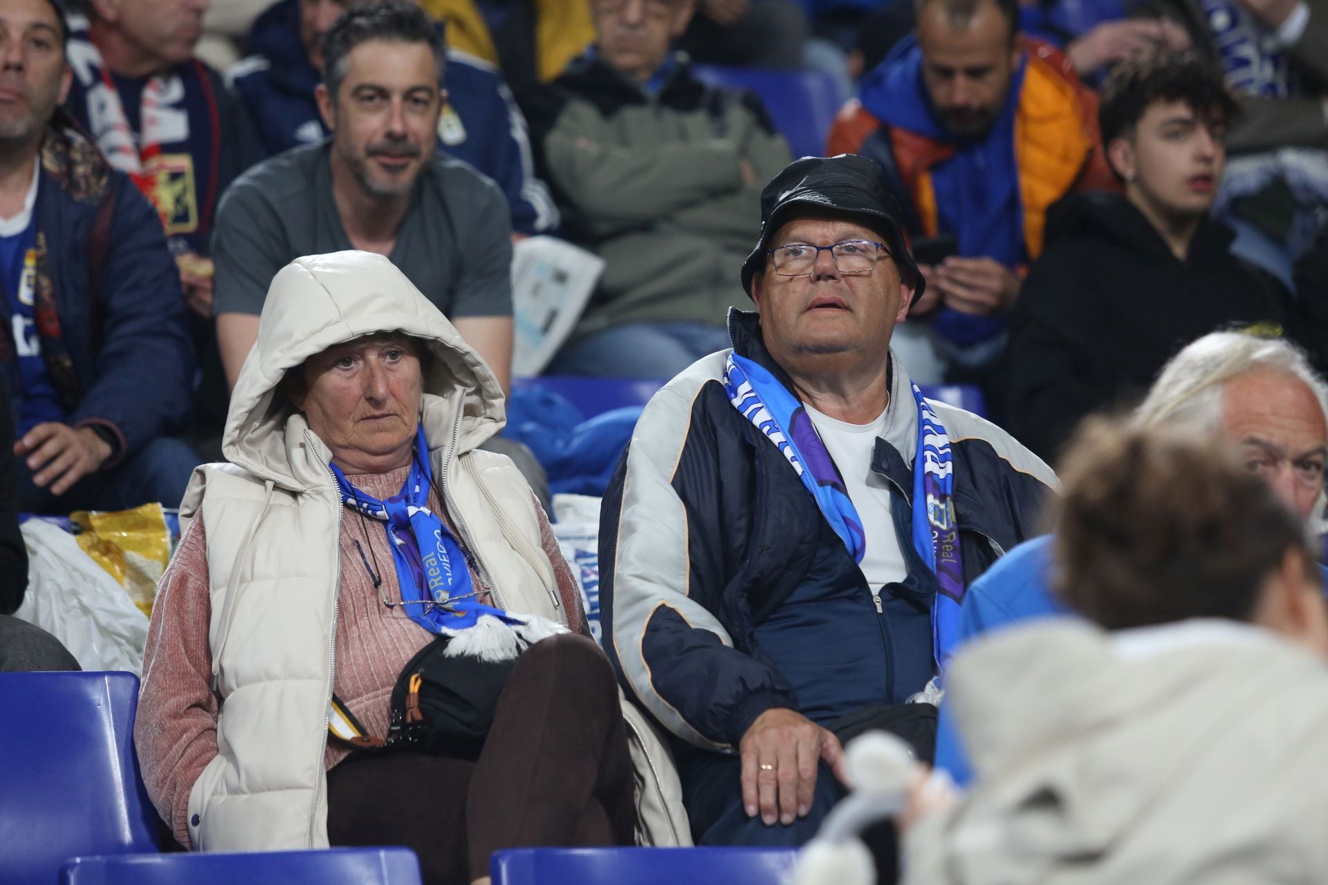 ¿Estuviste en el Real Oviedo-Racing de Ferrol? ¡Búscate en las fotos!