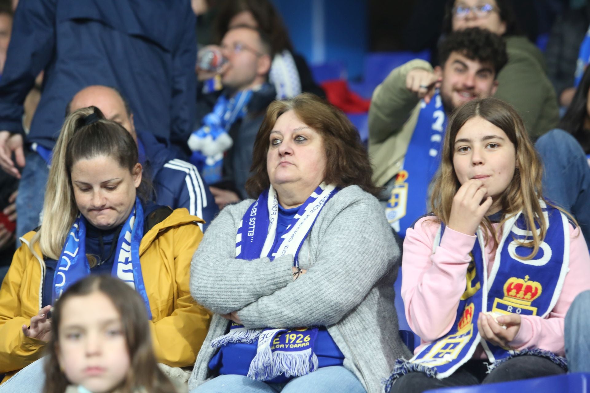 ¿Estuviste en el Real Oviedo-Racing de Ferrol? ¡Búscate en las fotos!