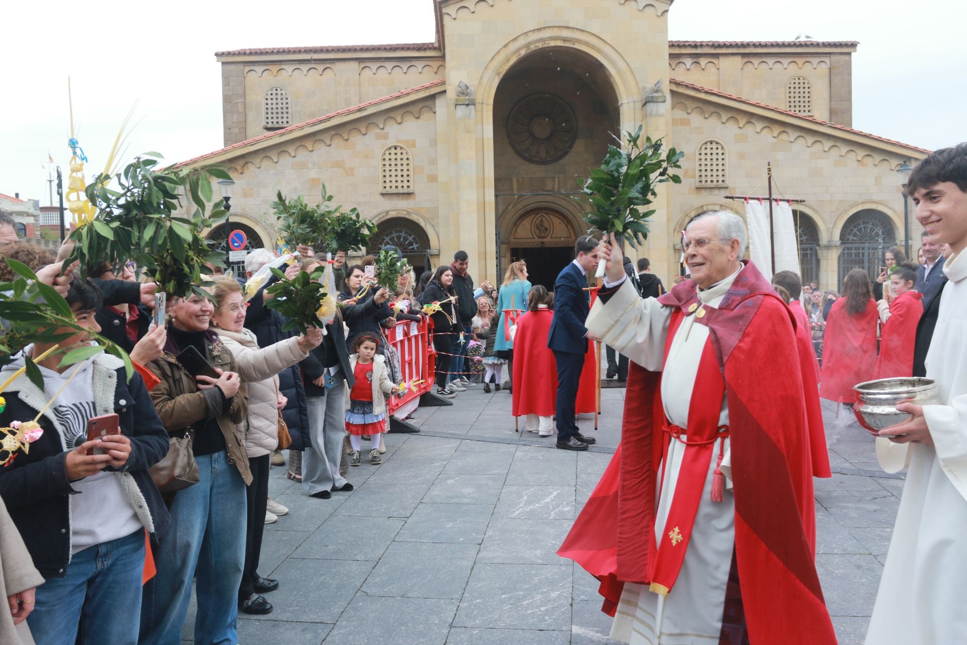 La procesión de La Borriquilla de Gijón, en imágenes