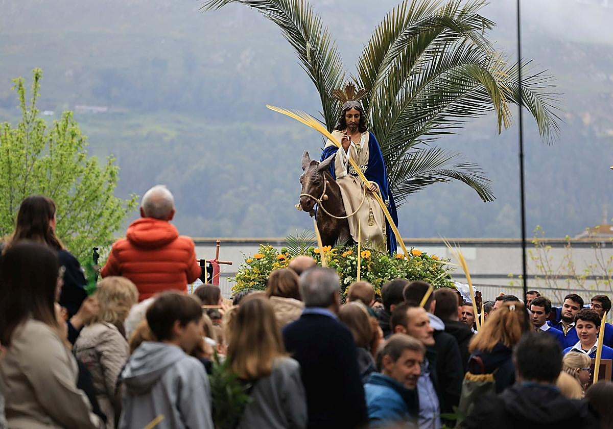 Las mejores imágenes del Domingo de Ramos en Oviedo | El Comercio ...