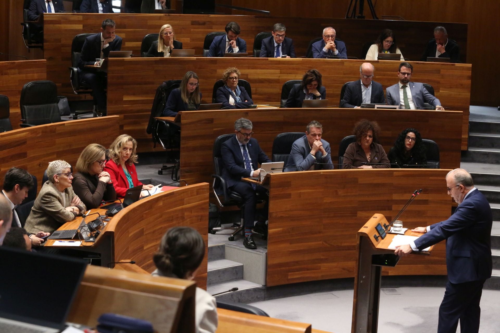 Las imágenes del Pleno que acabó con la dimisión de Belarmina Díaz