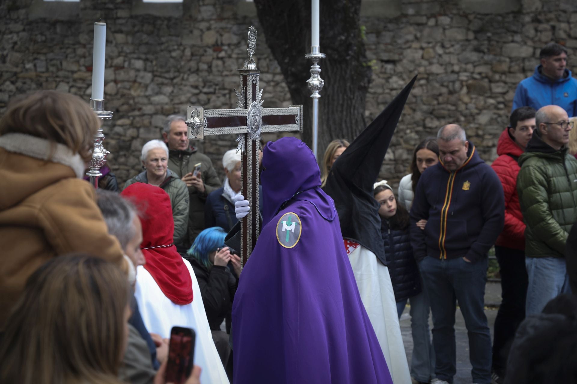 La lluvia obliga a cancelar la procesión del Silencio en Gijón