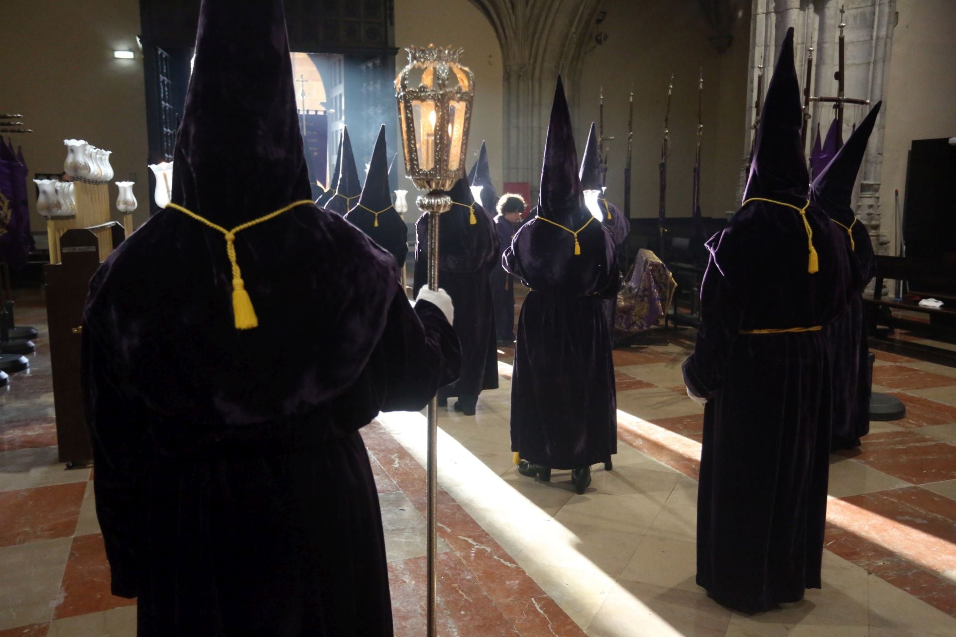 Procesión de la Hermandad y Cofradía de Nuestro Padre Jesús Nazareno de Oviedo