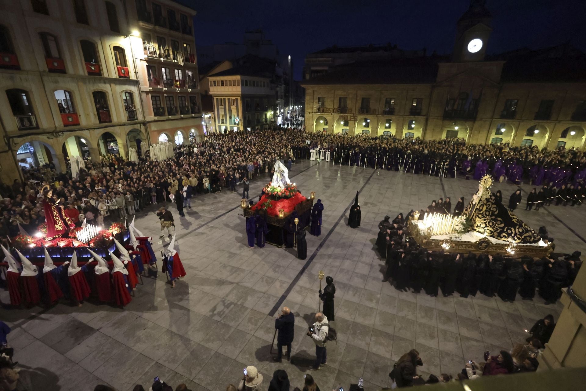 Procesión del Encuentro en Avilés